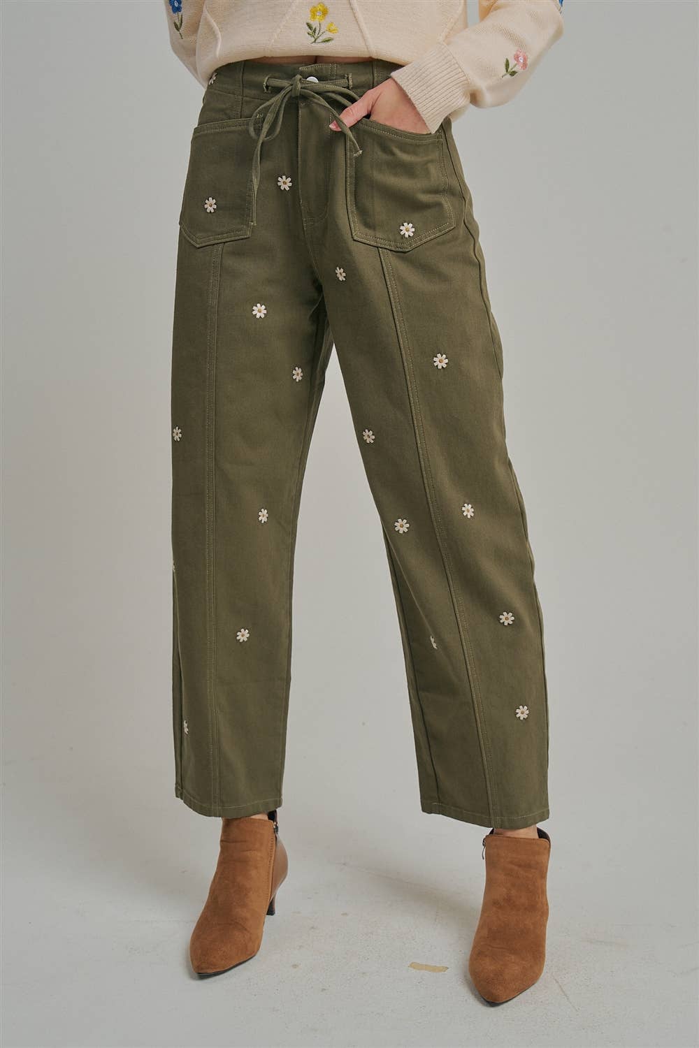 EMBROIDERED PANTS
