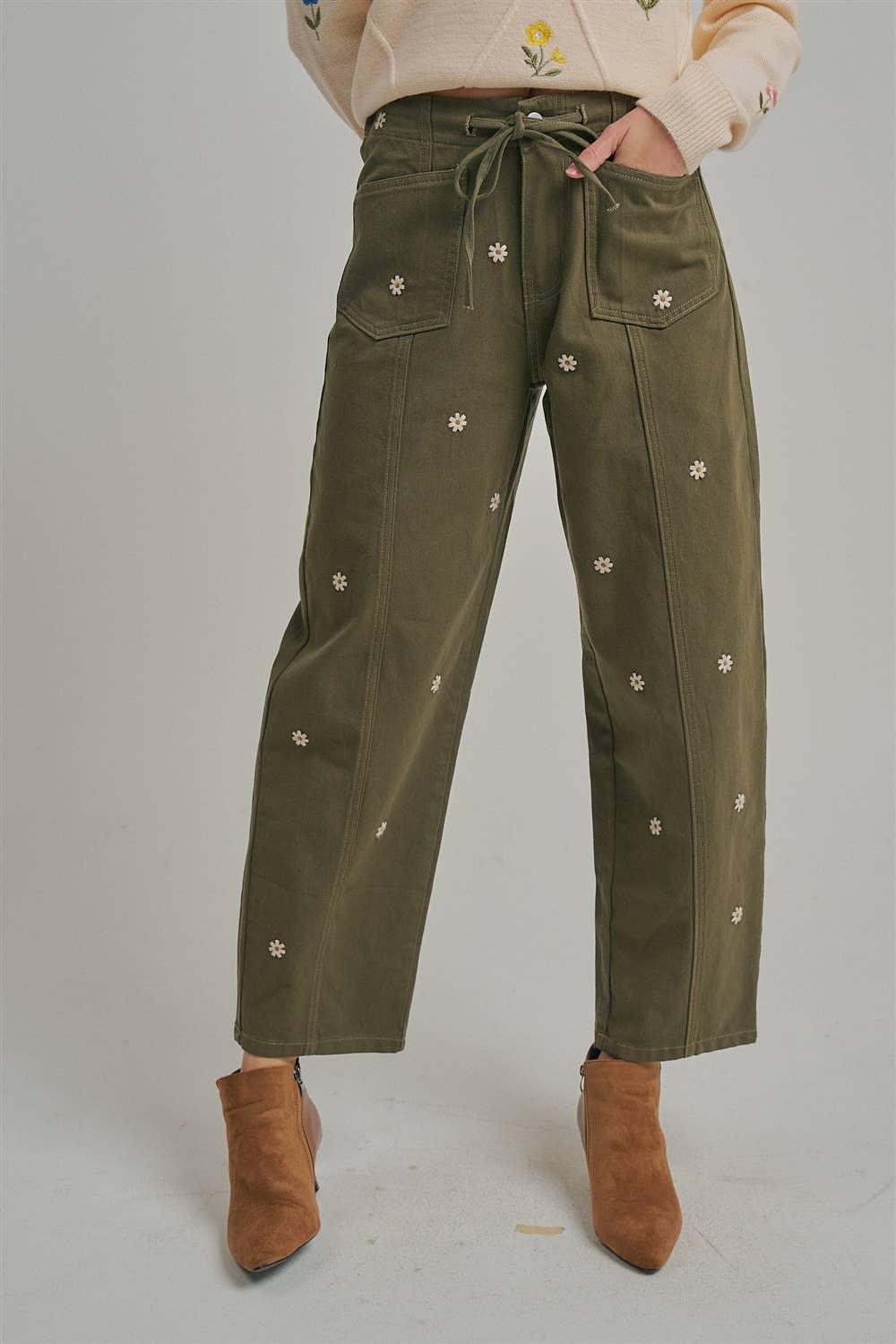 EMBROIDERED PANTS