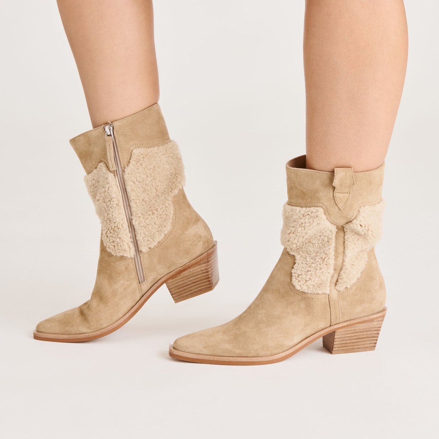 Salil Plush DK Taupe