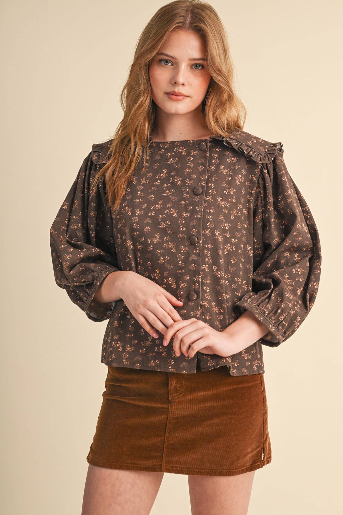 FLORAL TOP WITH RUFFLED SAILOR COLLAR