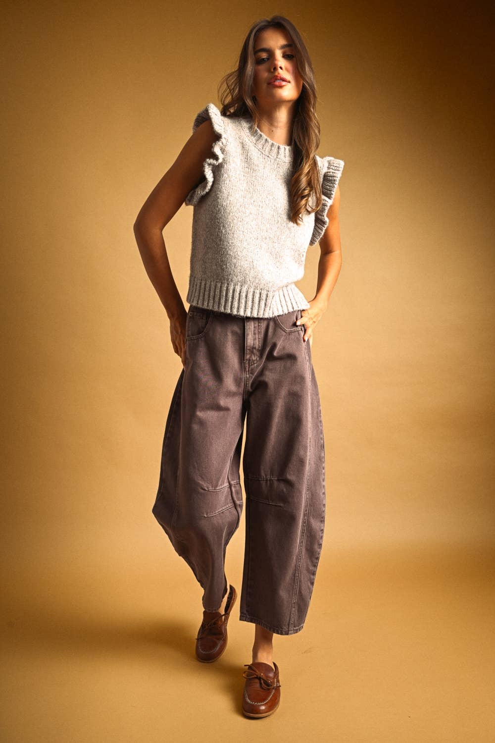 RUFFLE SWEATER TOP