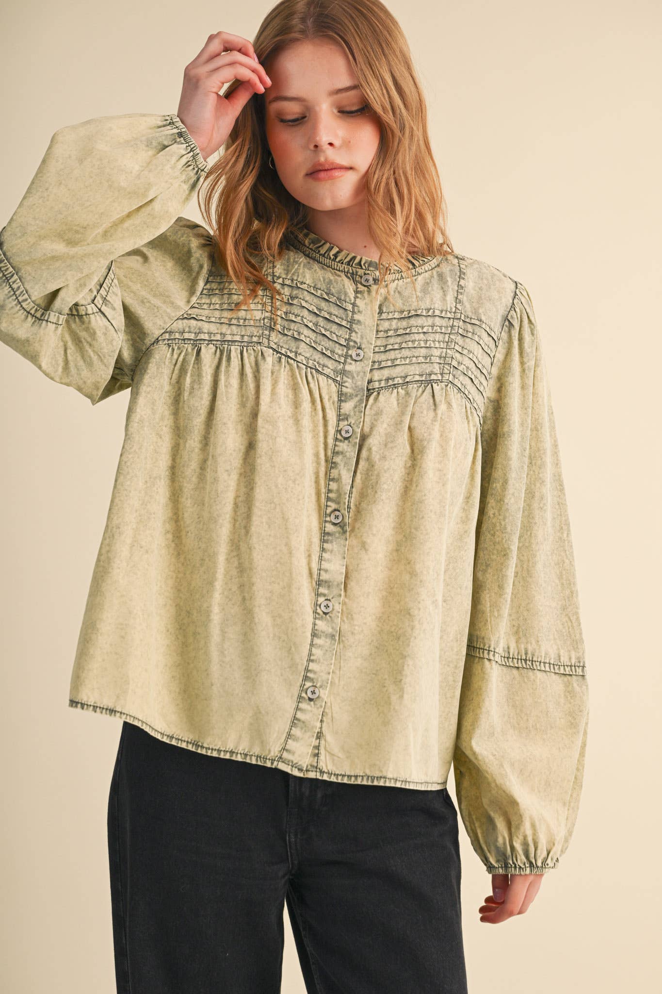 WASHED BUTTON TOP