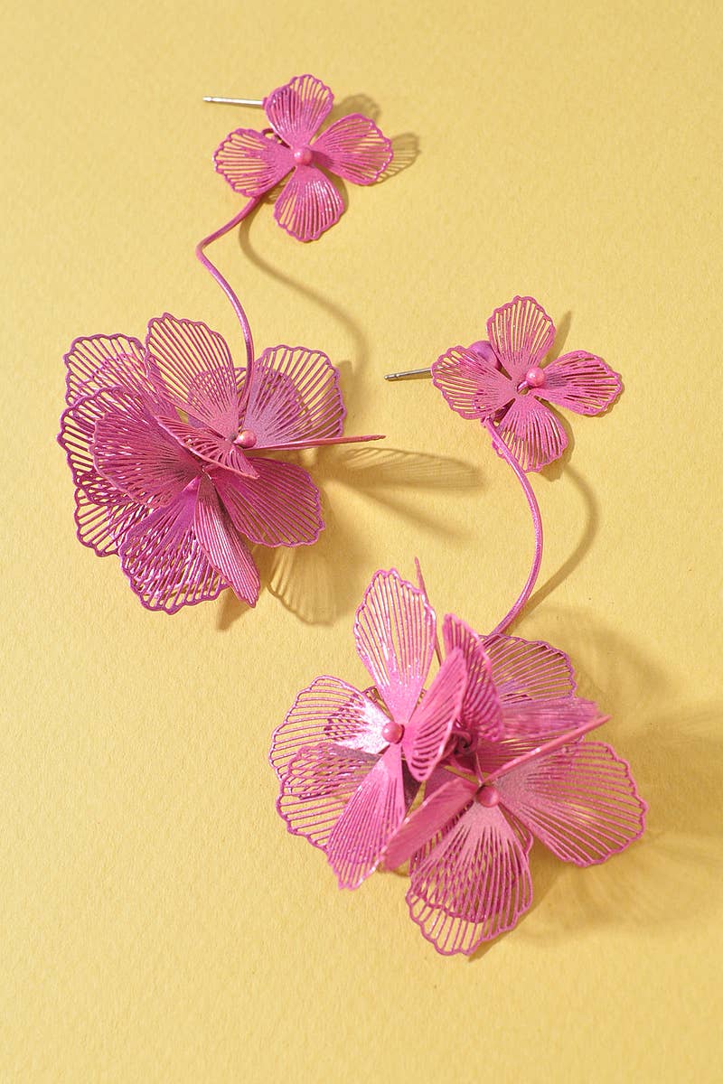 DOUBLE FLOWER METAL DANGLE EARRINGS