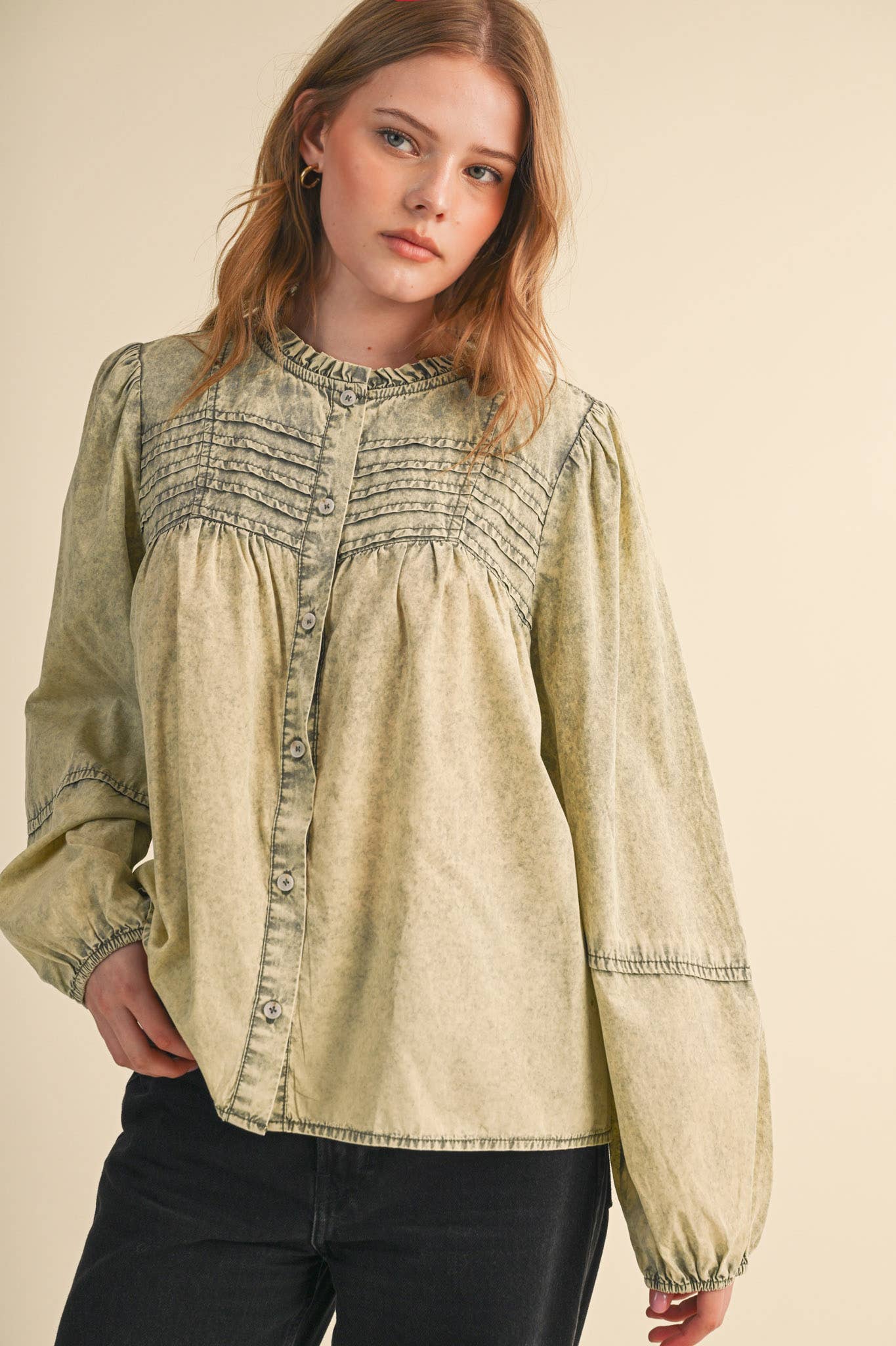 WASHED BUTTON TOP
