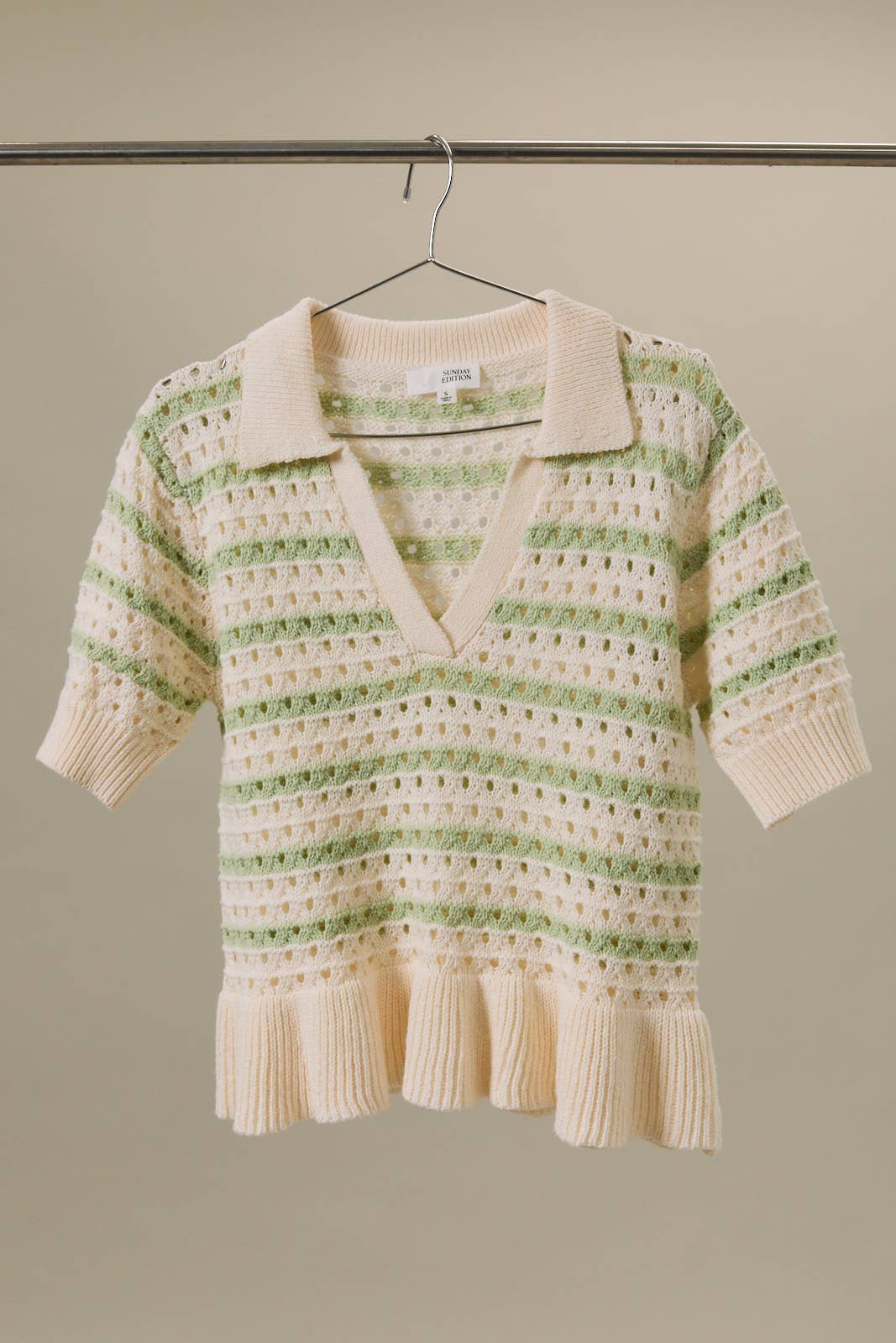 TWO-TONE KNIT WITH RUFFLE