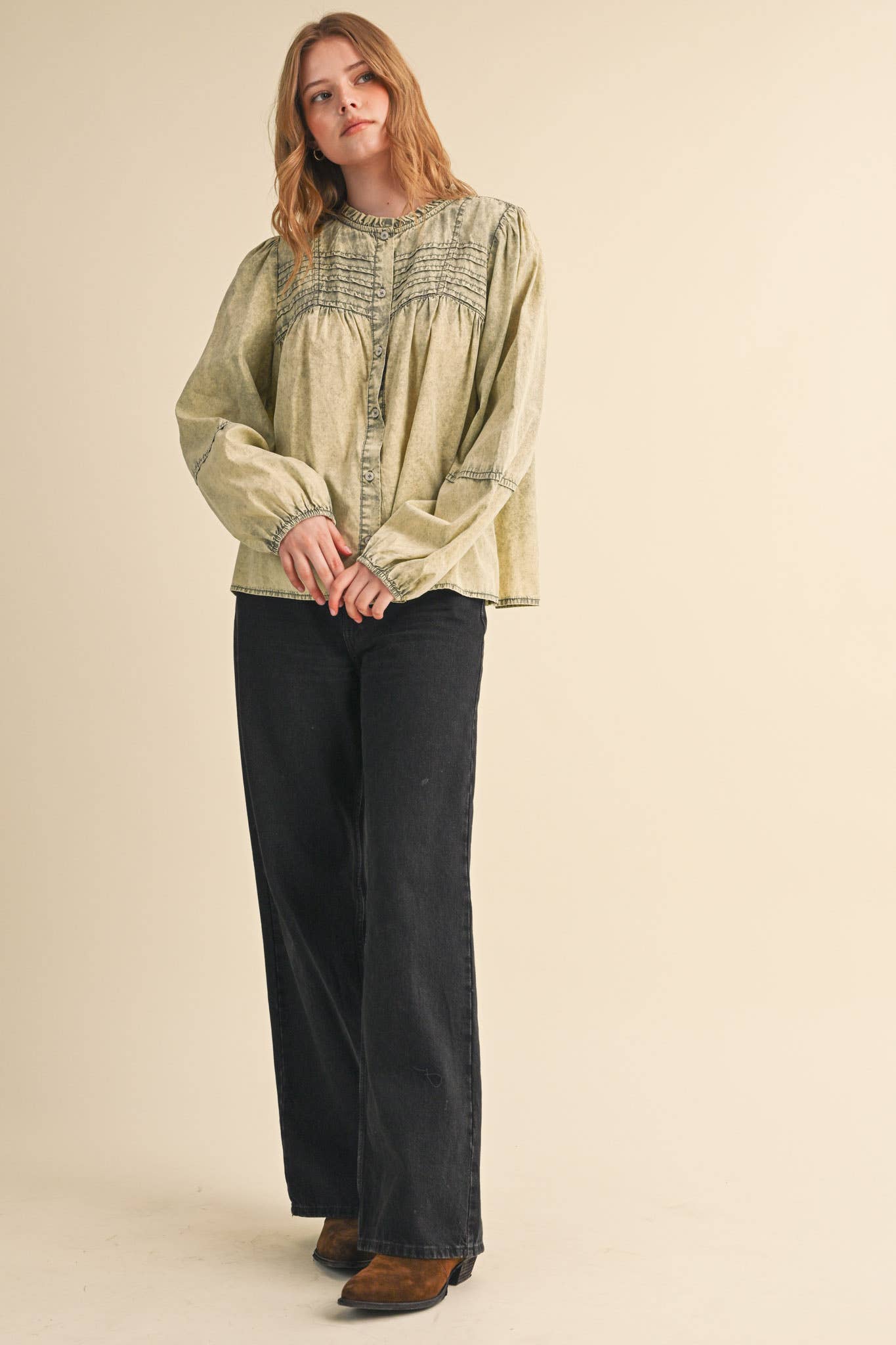 WASHED BUTTON TOP