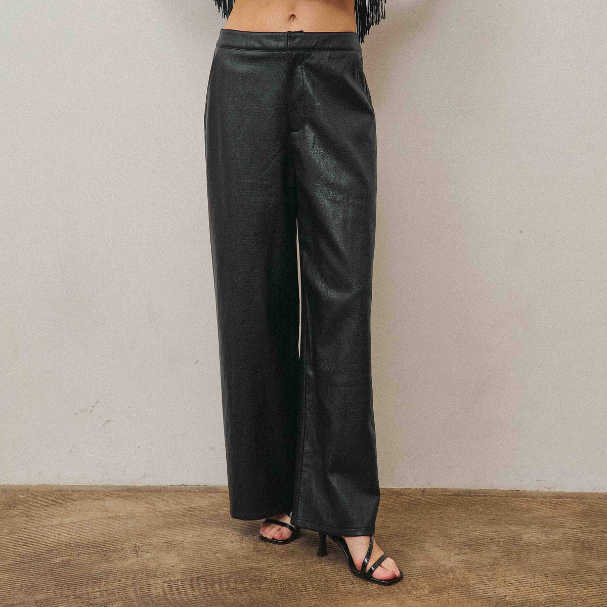Fringe leather set