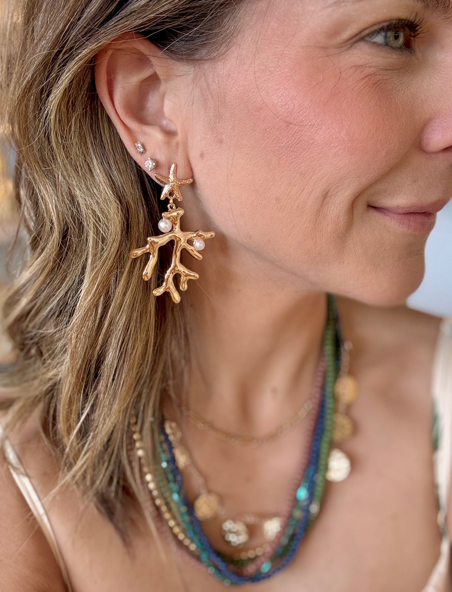 SEA LIFE PEARL CORAL DANGLE EARRINGS