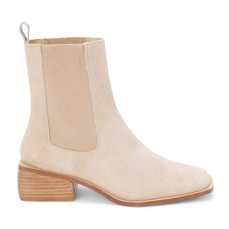 Effie Taupe