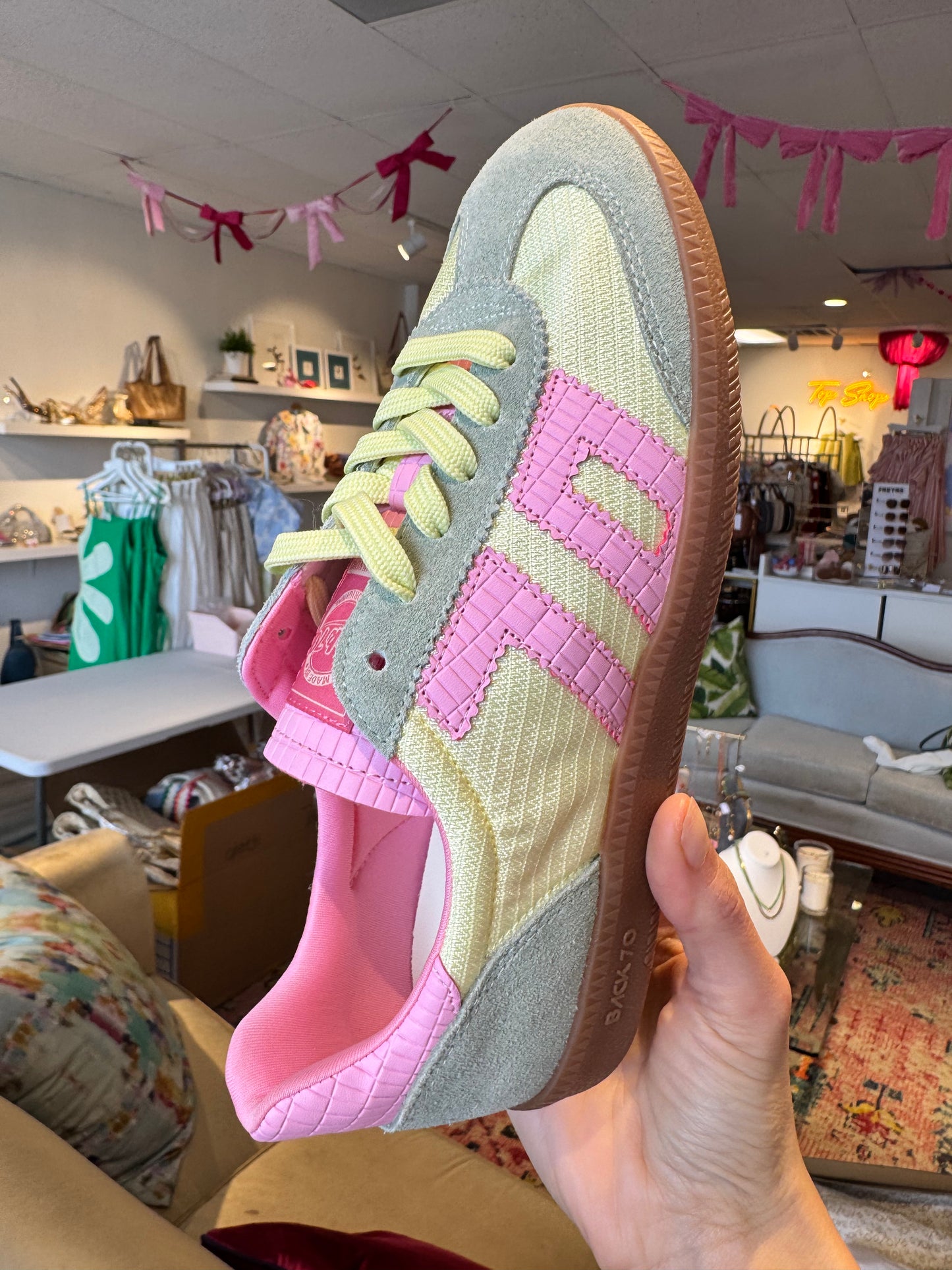 Ghost Yellow Green Pink
