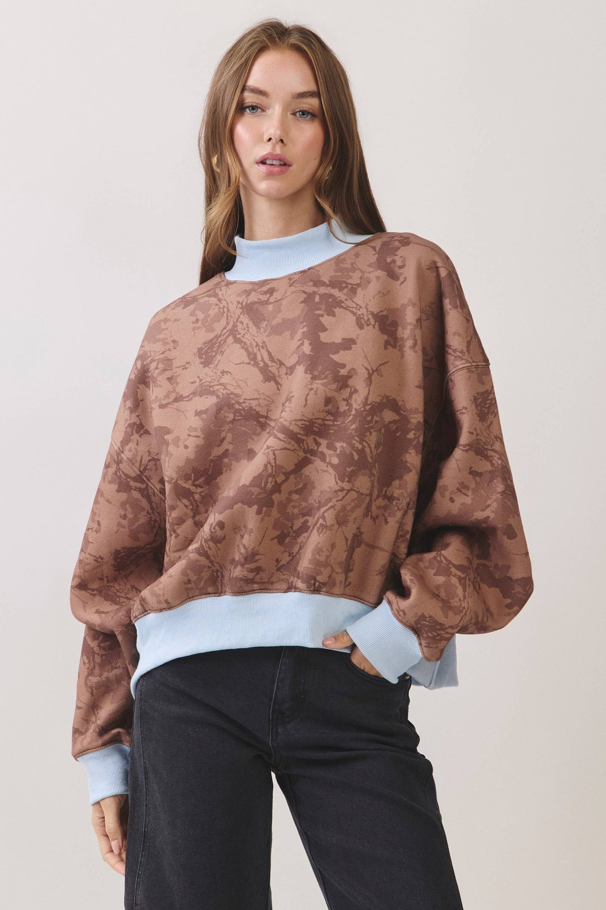 Contrast Mock Neck