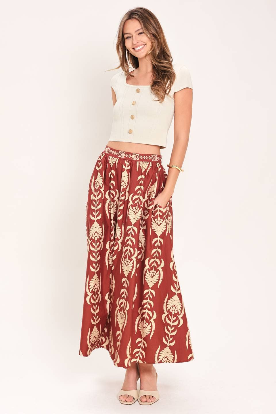 A printed woven ankle skirt