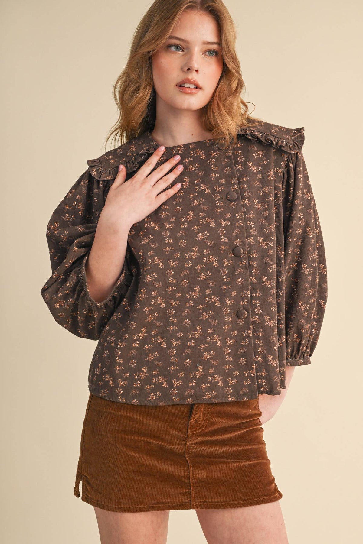 FLORAL TOP WITH RUFFLED SAILOR COLLAR