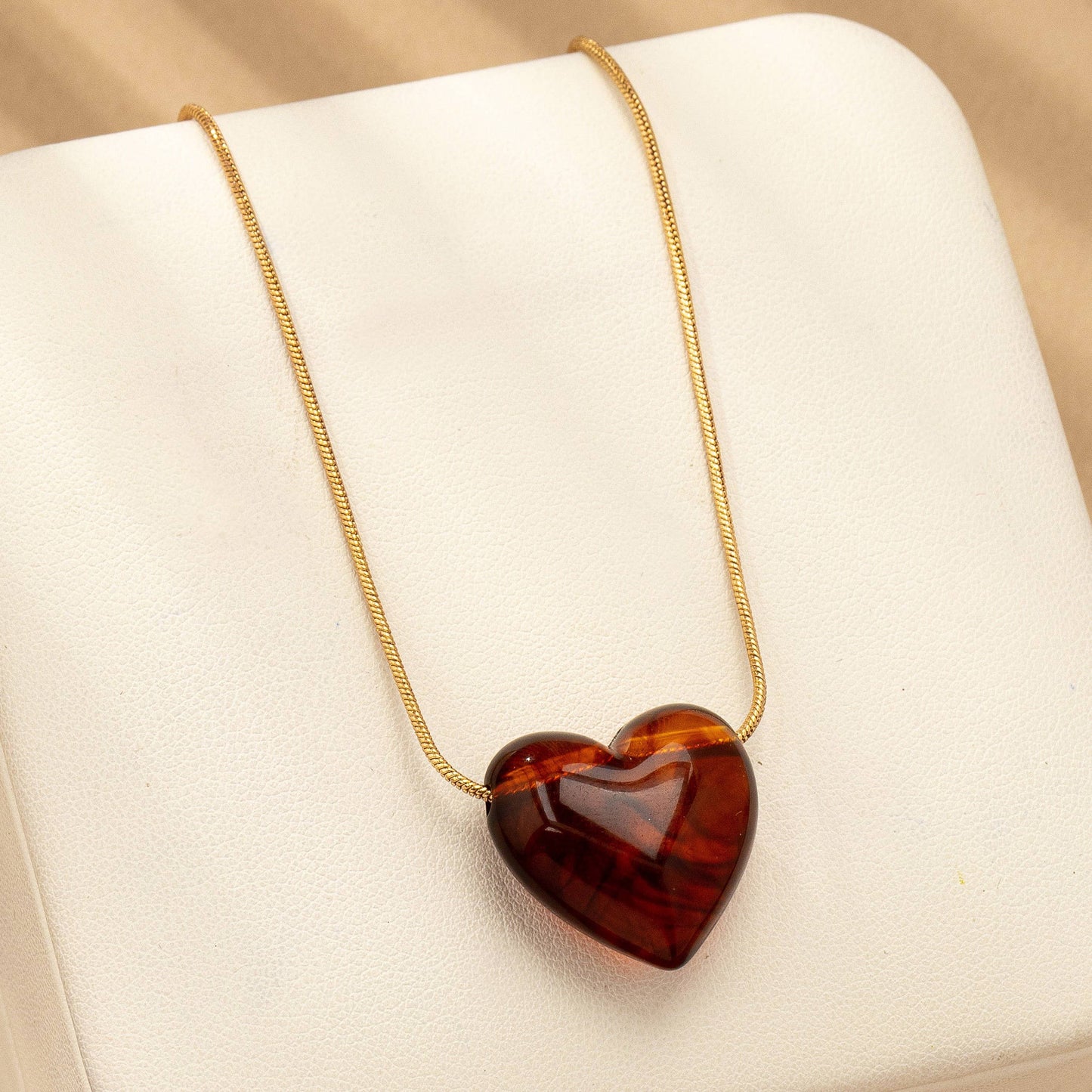 TORTOISE HEART CHARM PENDANT NECKLACE