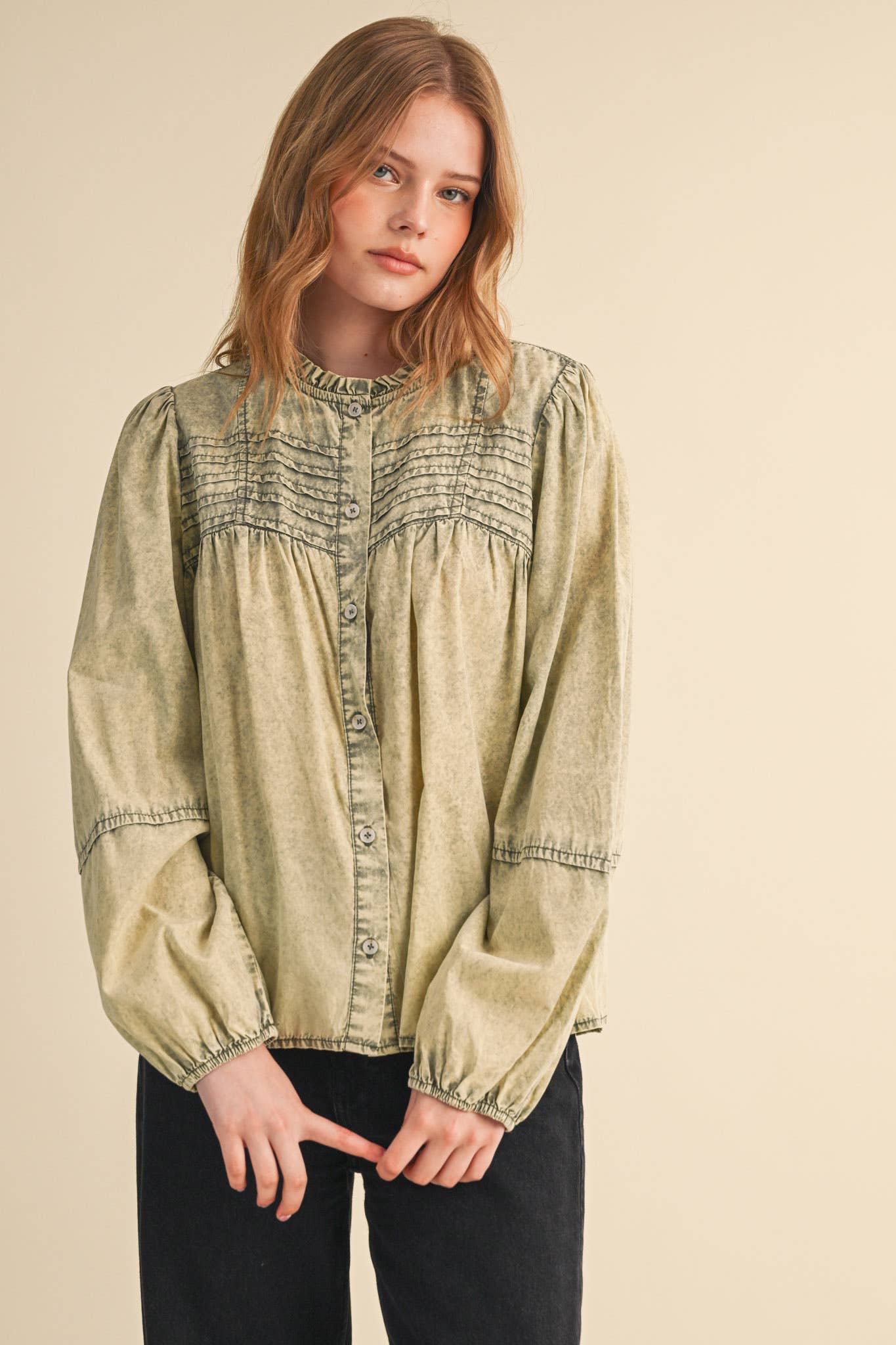 WASHED BUTTON TOP