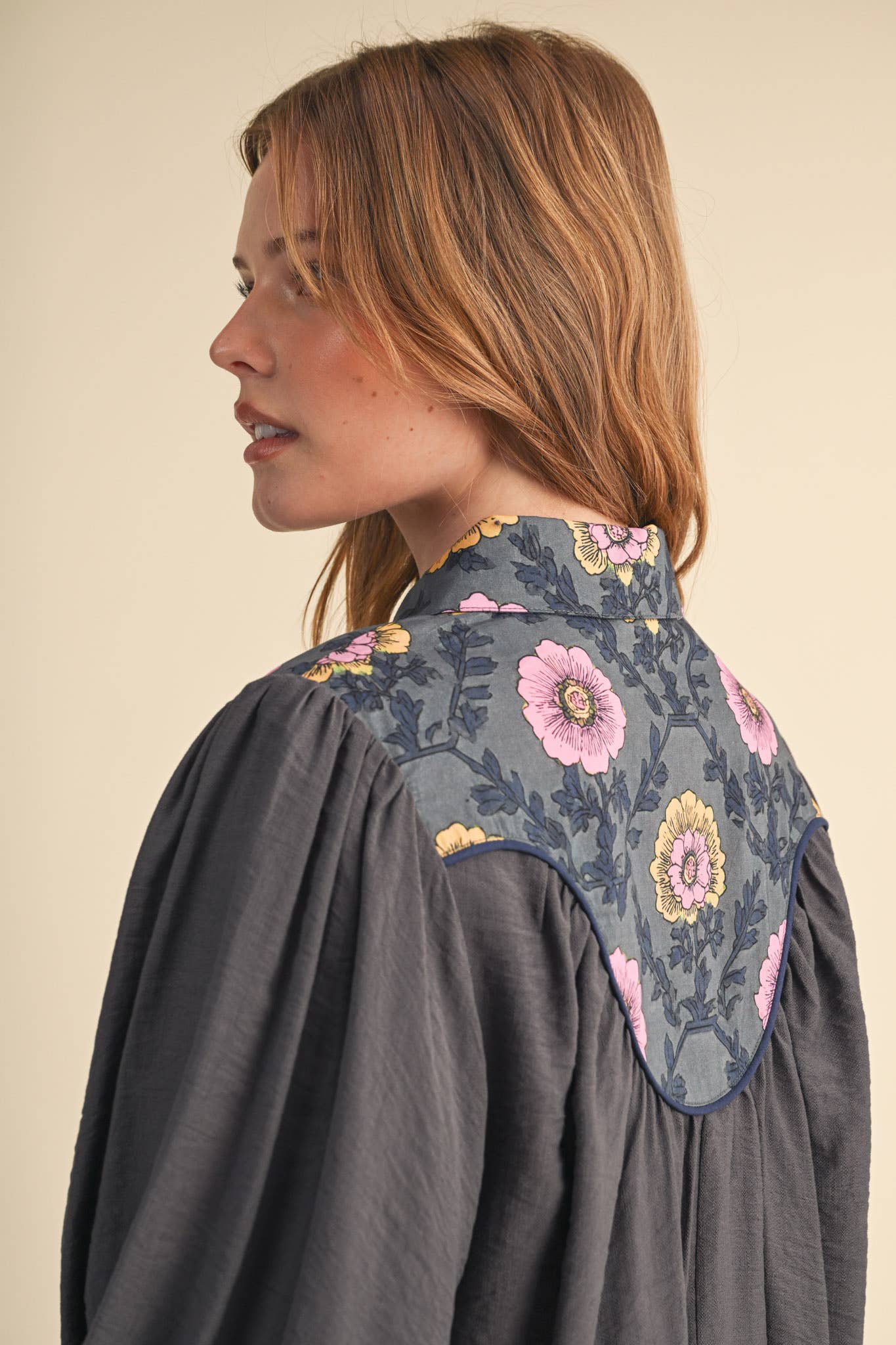 YOKE BUTTON UP TOP