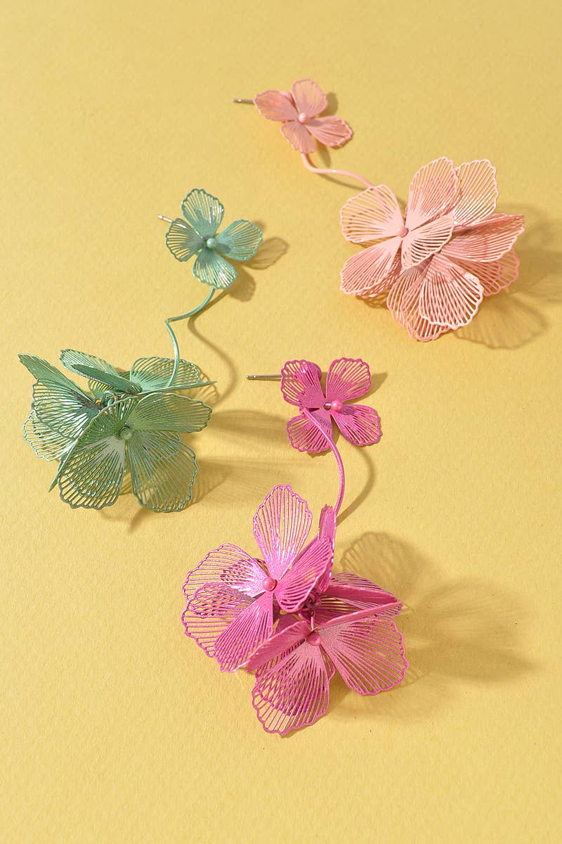 DOUBLE FLOWER METAL DANGLE EARRINGS