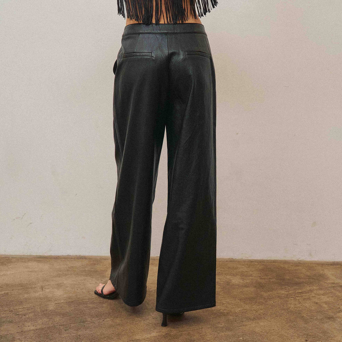 Fringe leather set