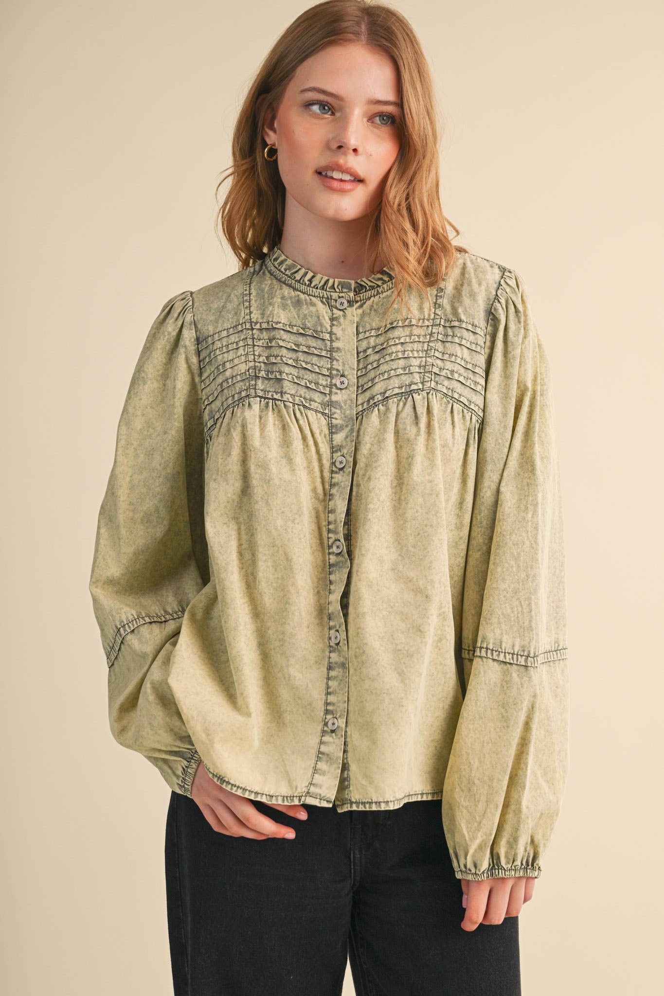 WASHED BUTTON TOP