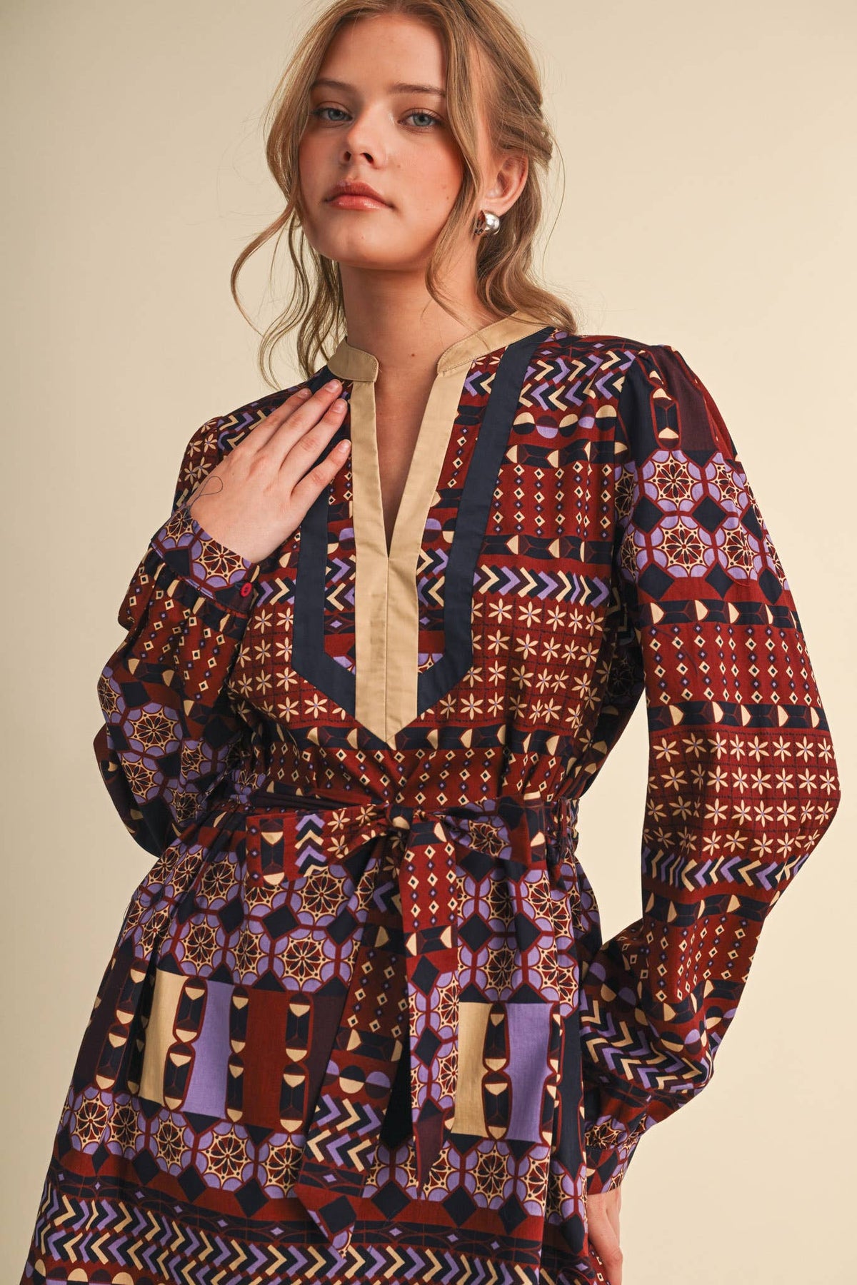 PRINT BELTED MINI DRESS